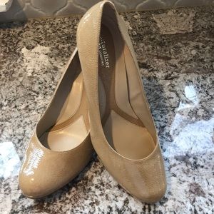 Naturalizer N5 comfort nude heels 12